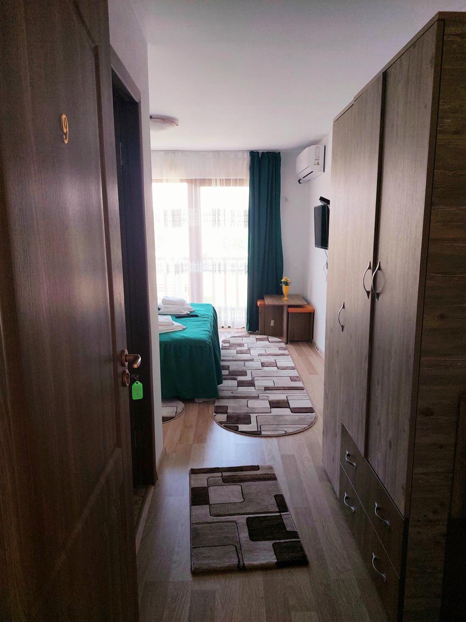 Pensiunea Paradiso Sarinasuf Zewnętrze zdjęcie